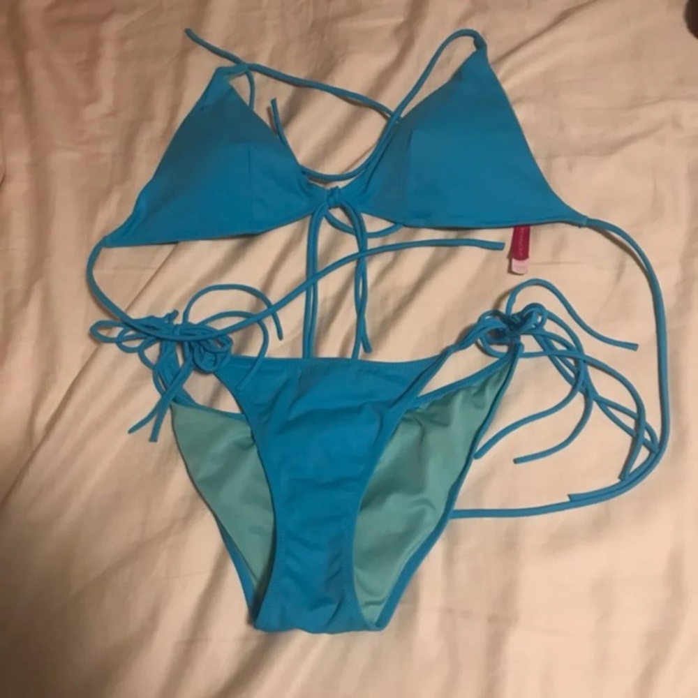 VS Bikini